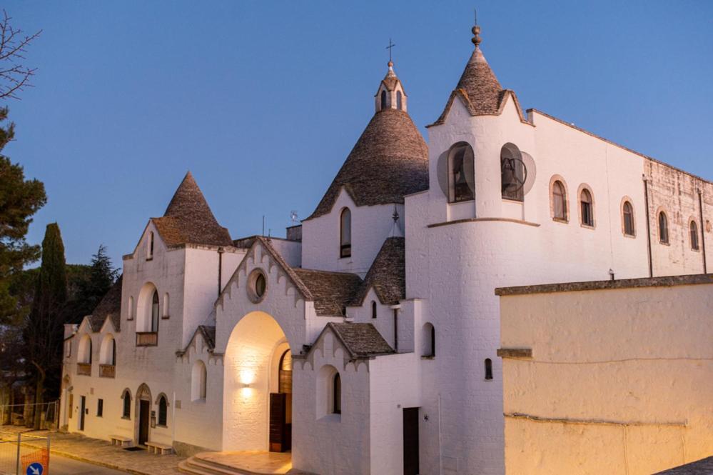 Dea Luxury Casa Vacanze- Zona Chiesa A Trullo - Holiday home *